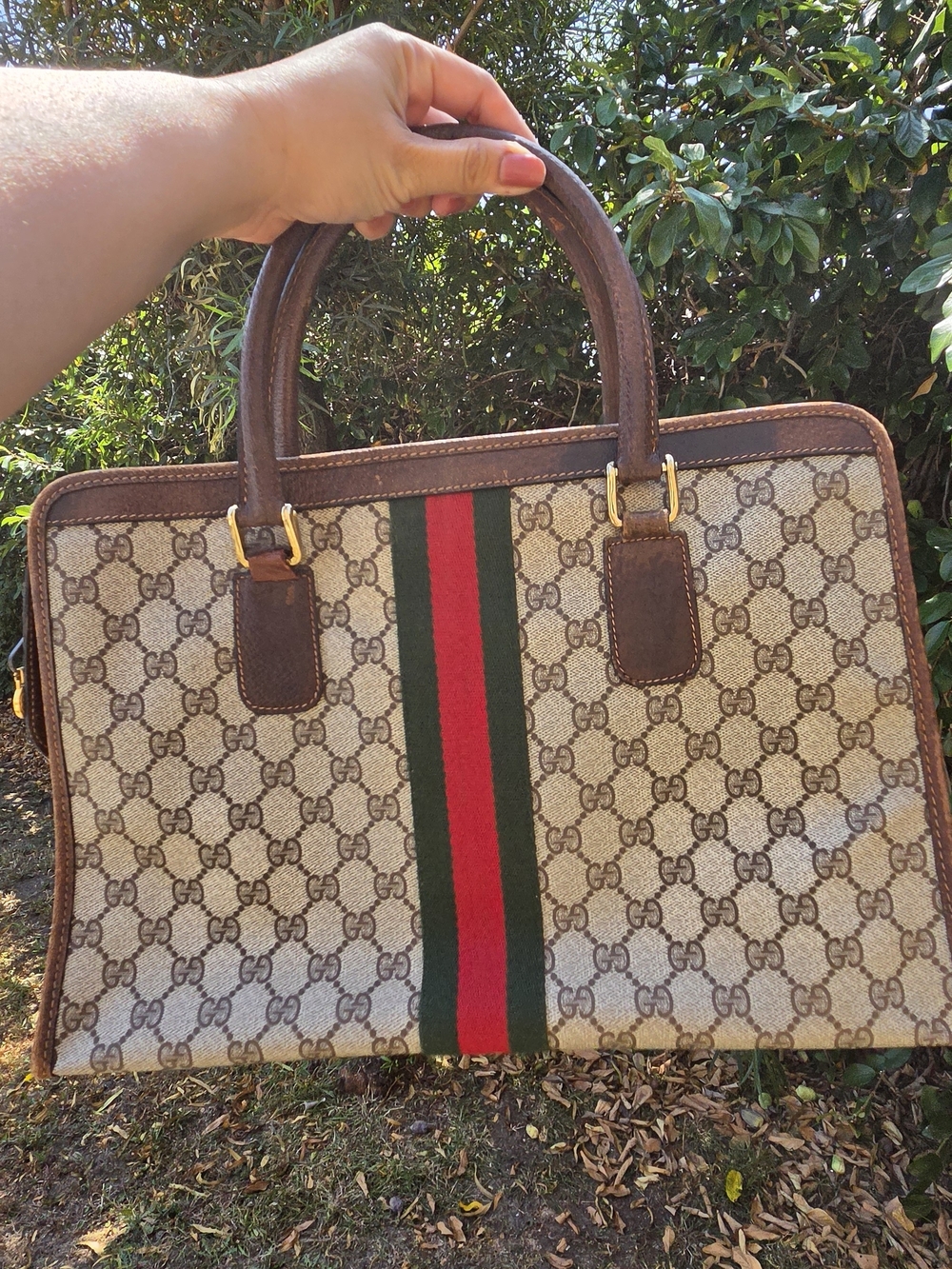 Vintage Gucci Sherryline Brown and Beige GG Canvas Tote with Flaws - Picture 3 of 16